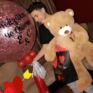 Meet your Posher, Emmanuel